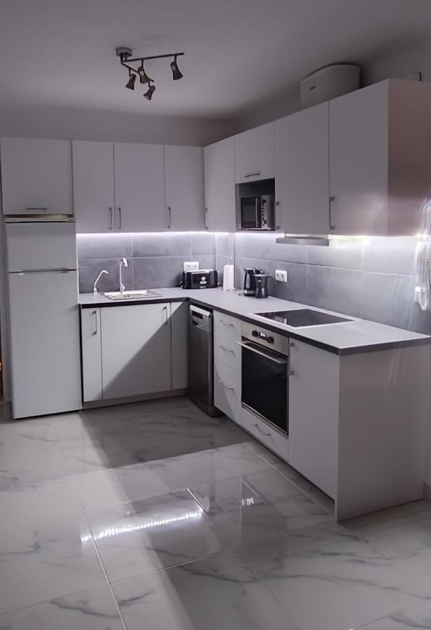 Pmt16 - Large City Apartment On The Beach Torrevieja Bagian luar foto