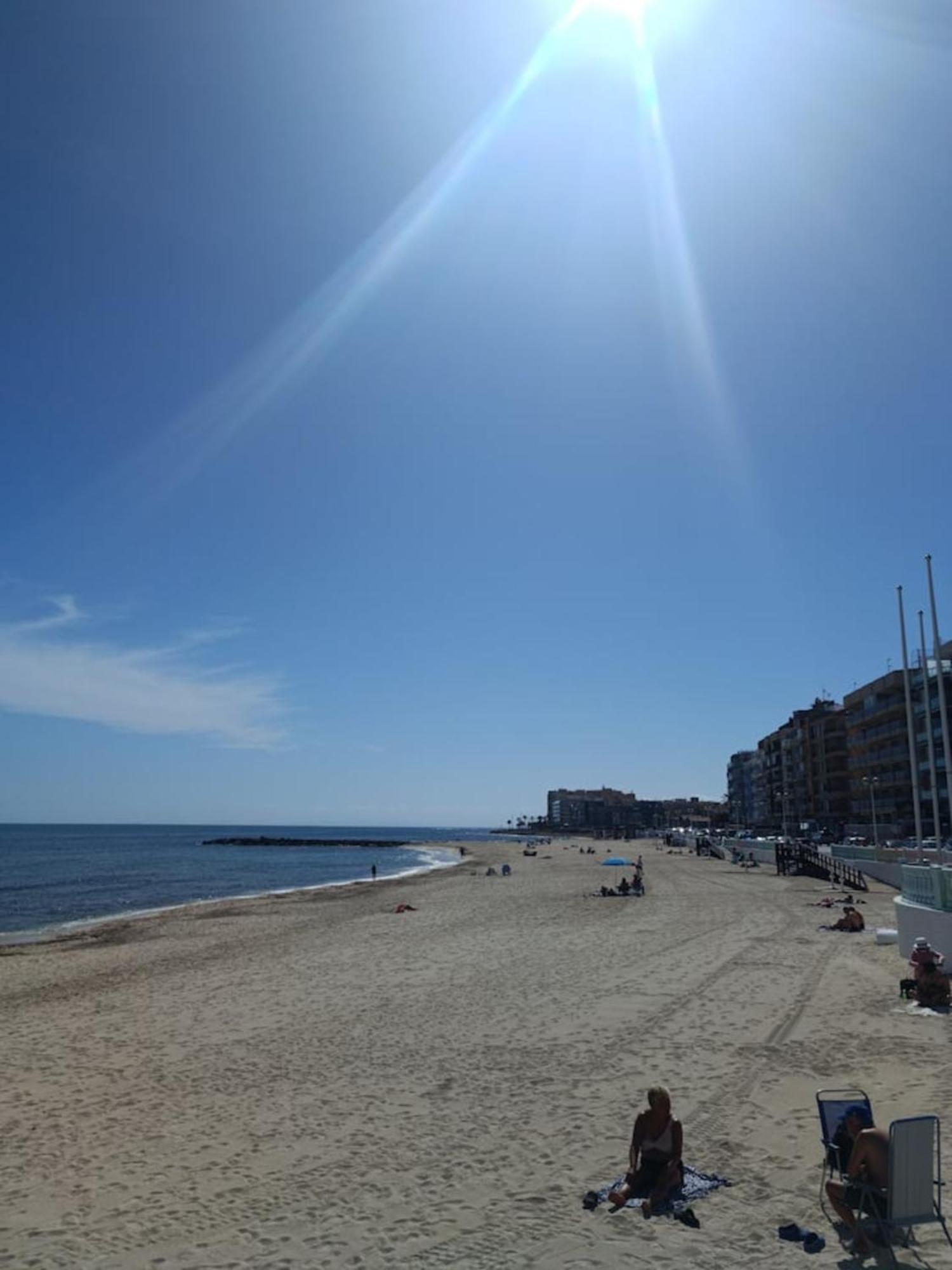 Pmt16 - Large City Apartment On The Beach Torrevieja Bagian luar foto
